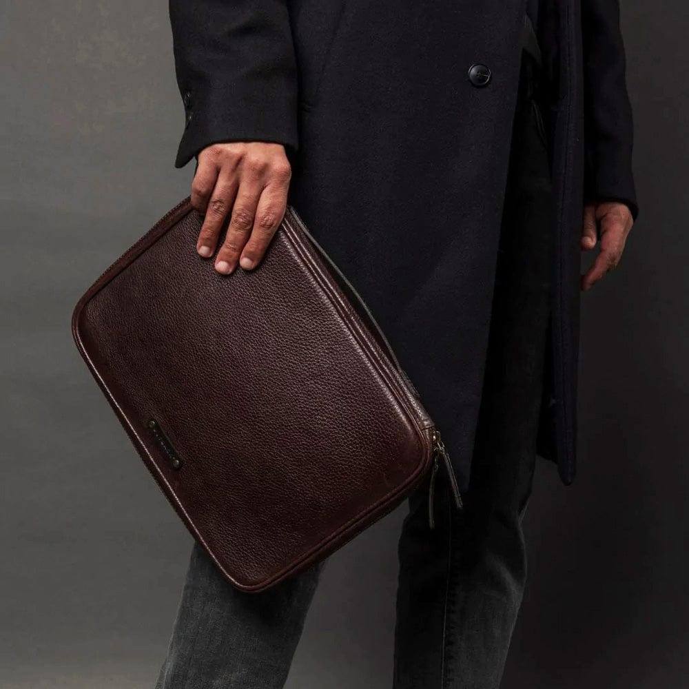 Harlem Laptop Folio for 14 Inch MacBook Pro - Brown - Image 2