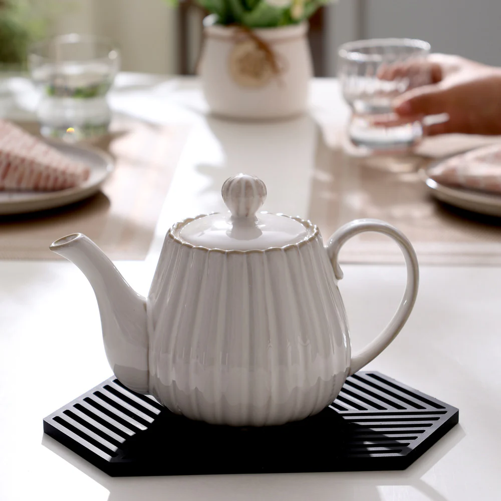 Hexagon Trivet Large - Black - Image 4