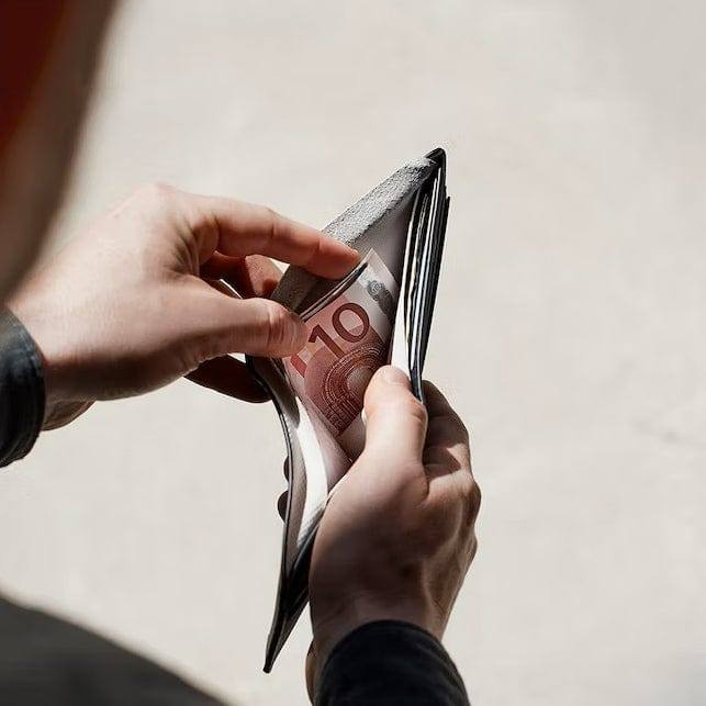 Hide and Seek Wallet - Premium Edition Black - Image 5
