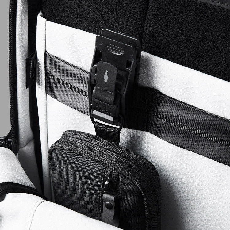 Hub Tech Pouch - Black VX42 - Image 4