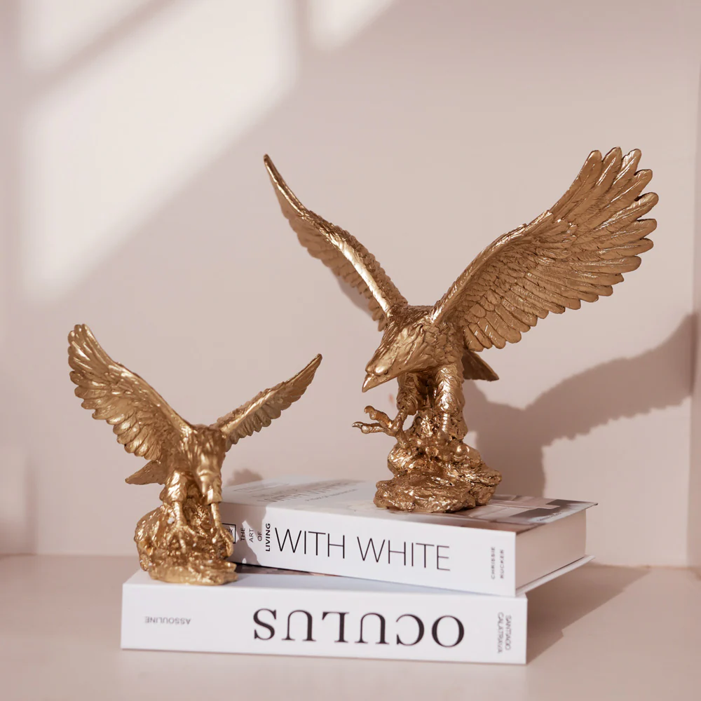 Hunting Eagle Sculpture Small - Gold - Image 6