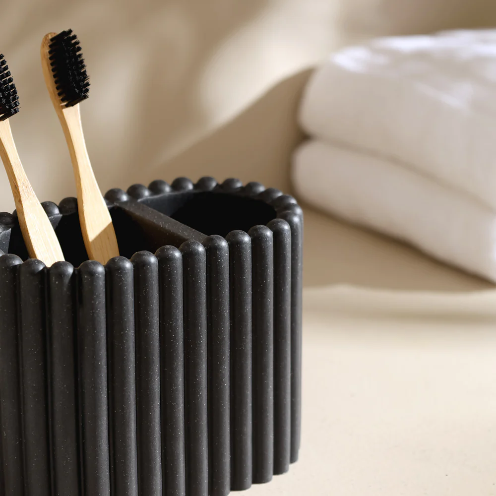 Ibaki Toothbrush Holder - Speckled Black - Image 6