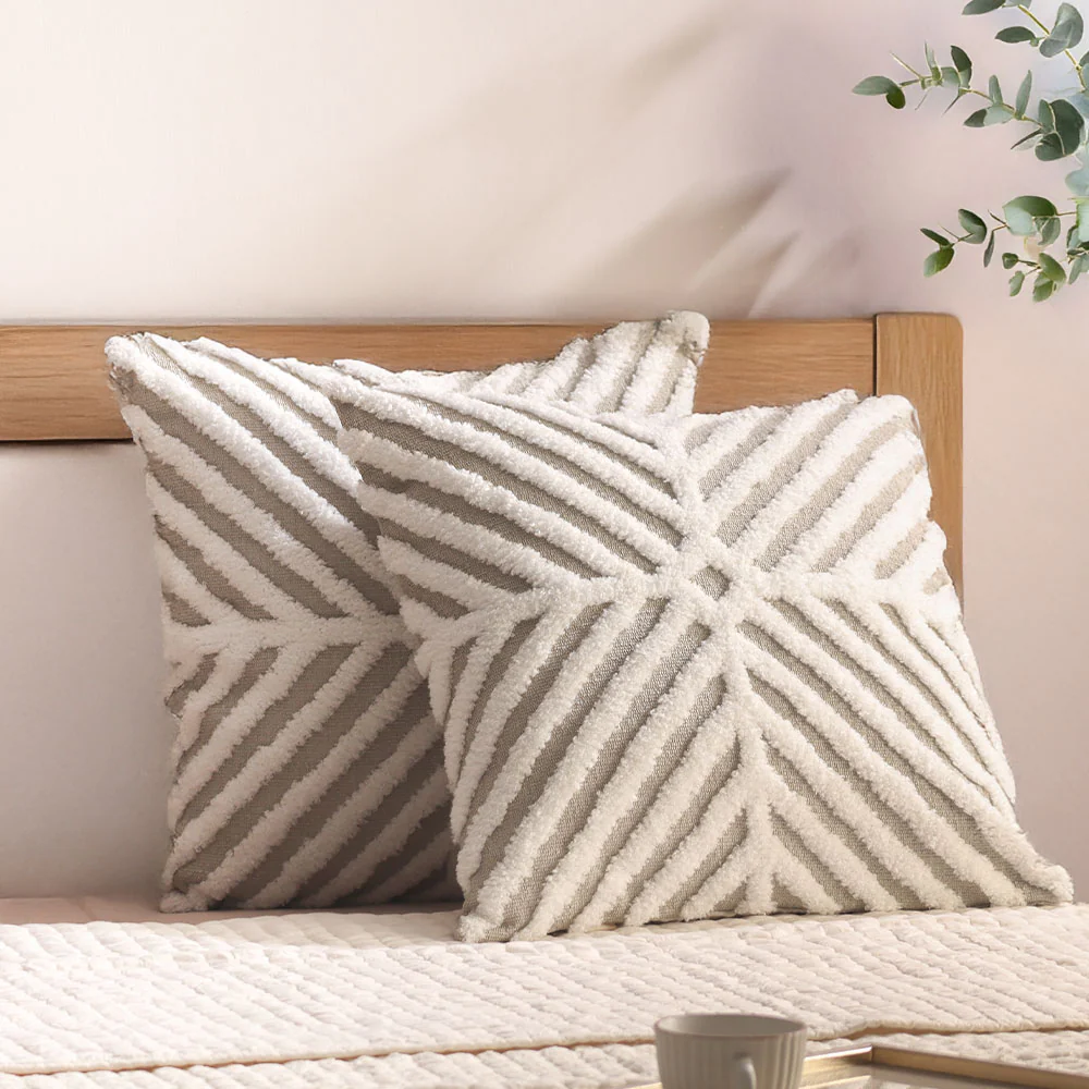 Lattice Tufted Knitted Cushion Cover 45x45cm - Beige White - Image 2