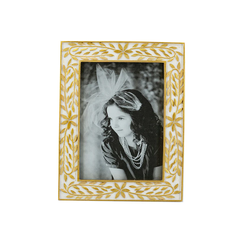 Laurel Photo Frame Large - Gold White - Image 4