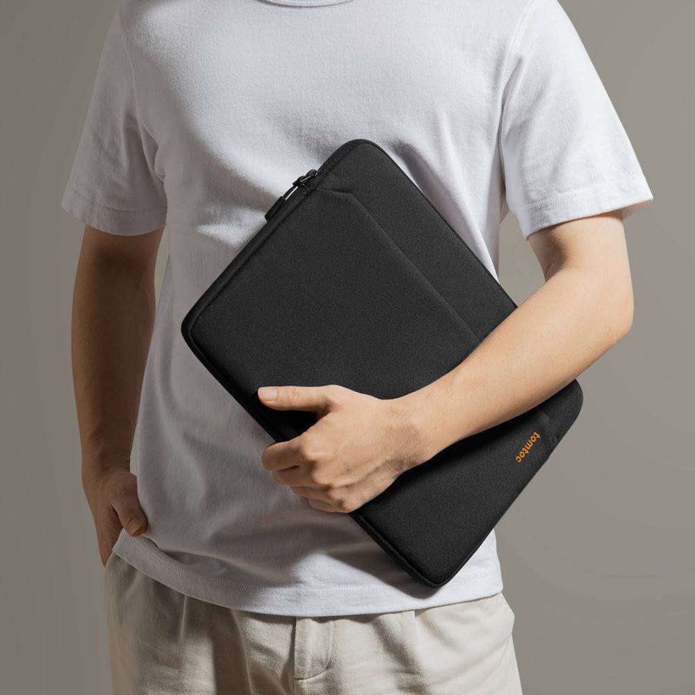 Light A18 Laptop Sleeve - Black for 15 Inch - Image 4