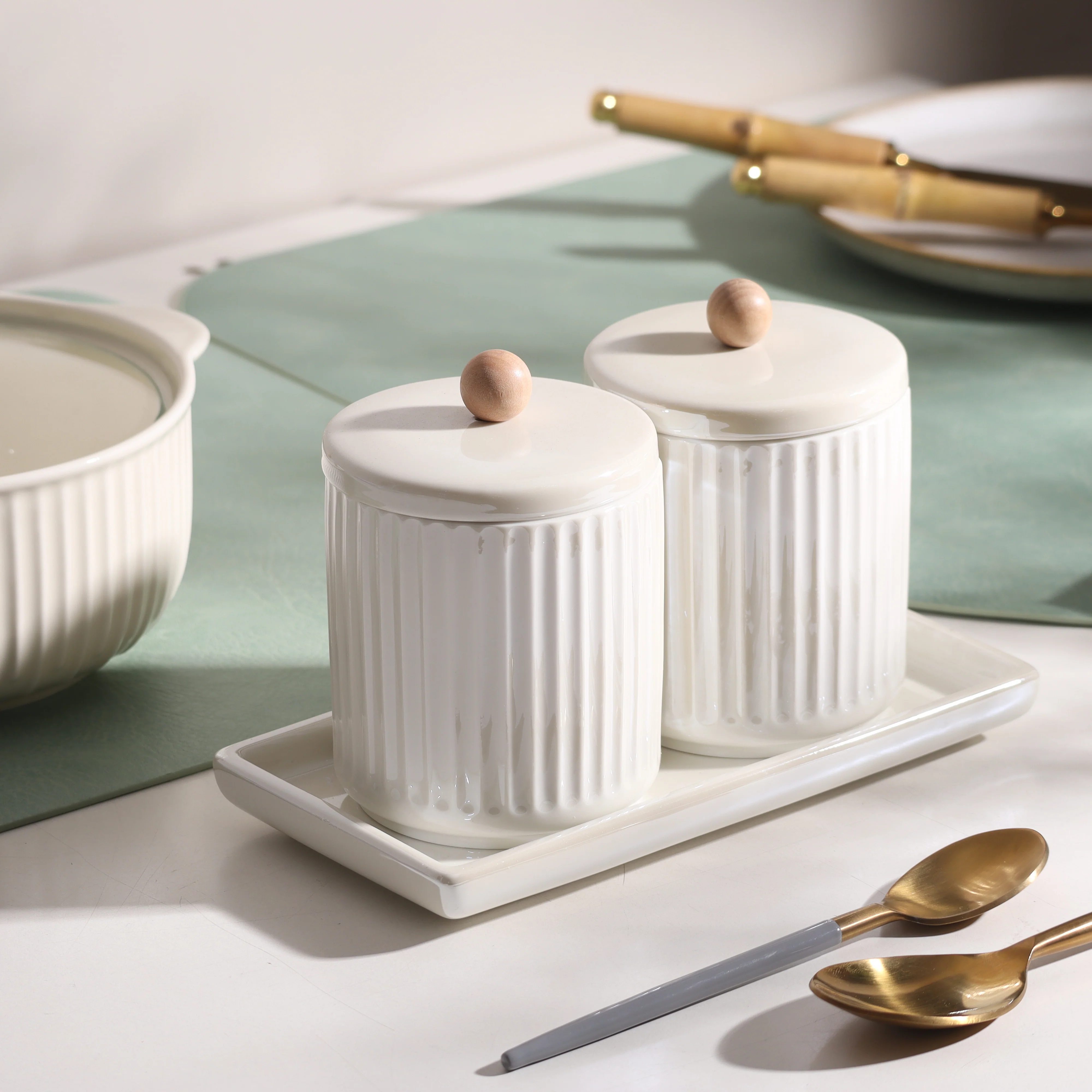 Lineo Ceramic Condiment Jars with Tray - Pearl White