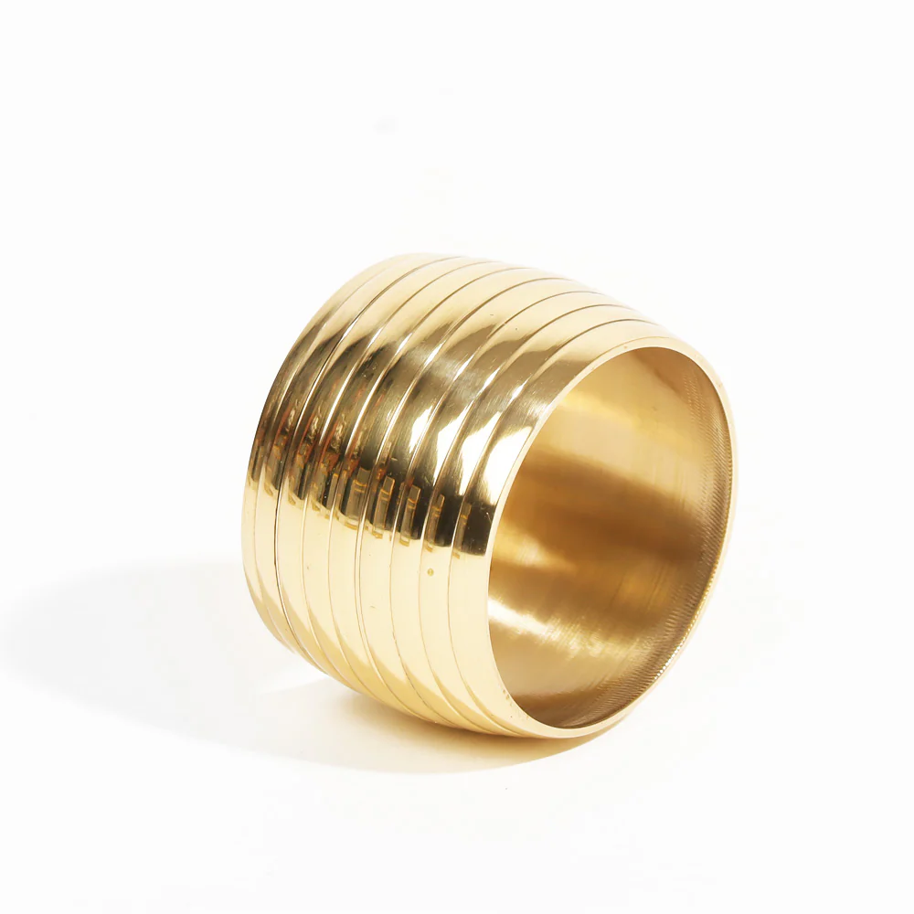 Lines Brass Napkin Rings, Set of 6 - Gold - Image 3