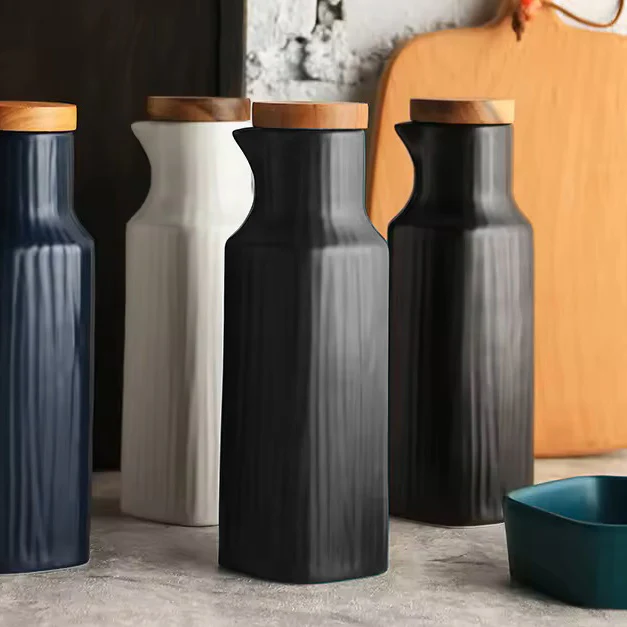 Lines Ceramic Oil Bottle - Black - Image 10