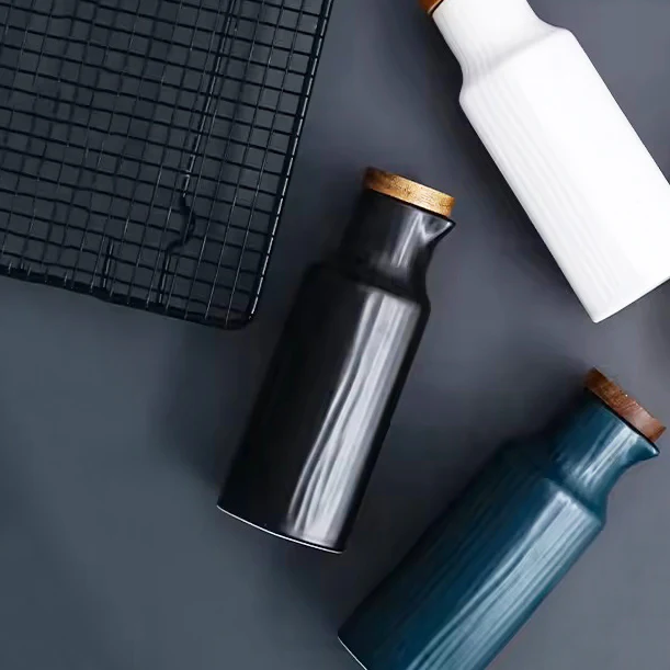 Lines Ceramic Oil Bottle - Black - Image 11