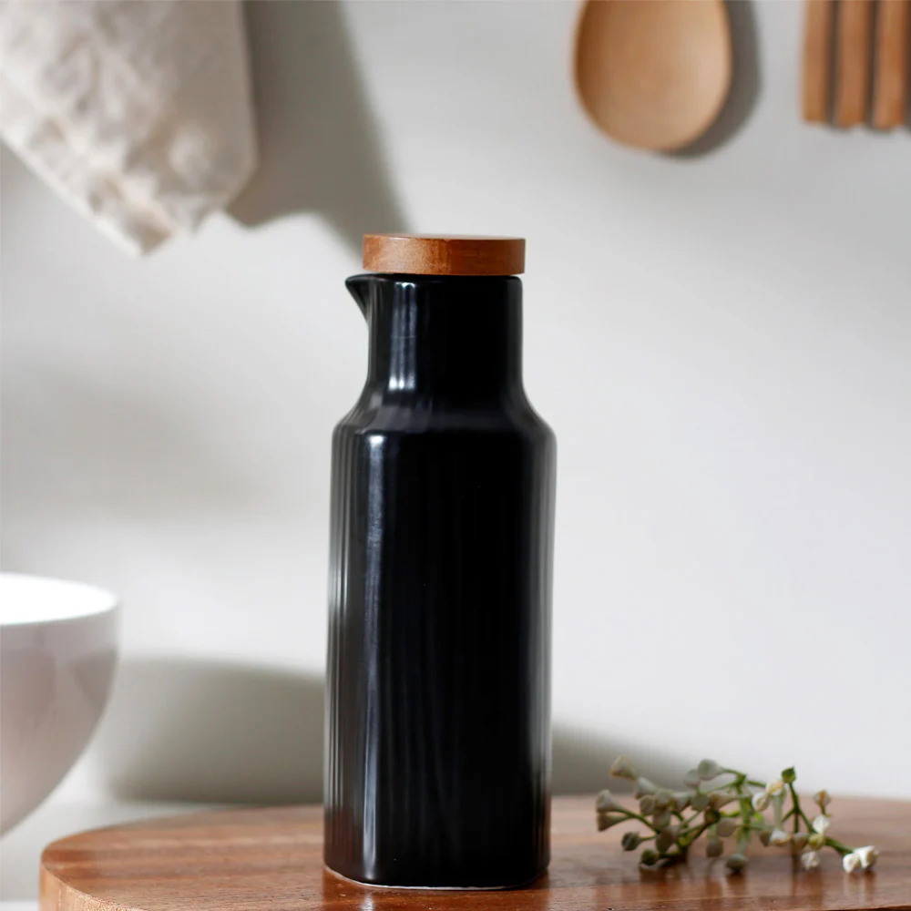Lines Ceramic Oil Bottle - Black - Image 2