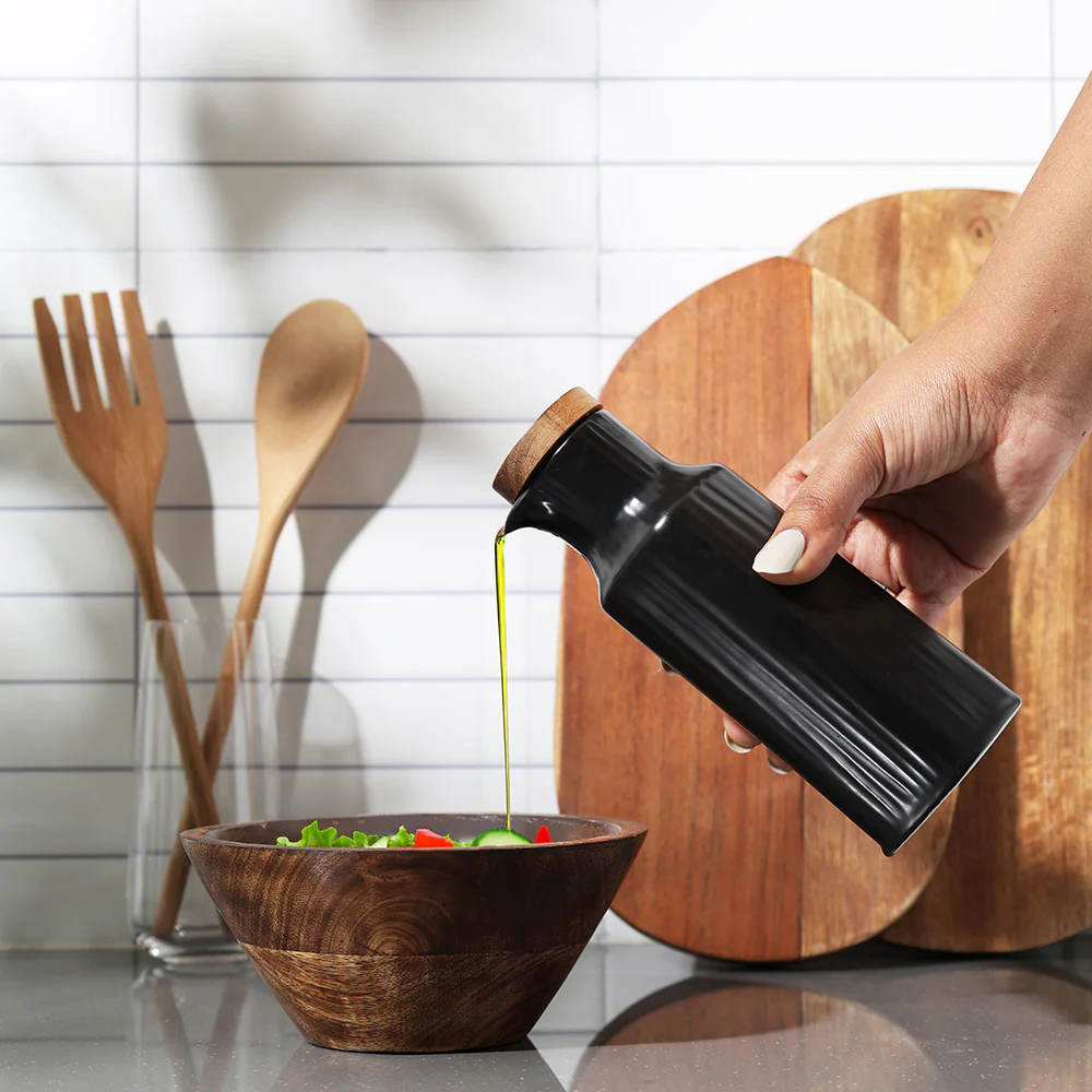 Lines Ceramic Oil Bottle - Black - Image 7
