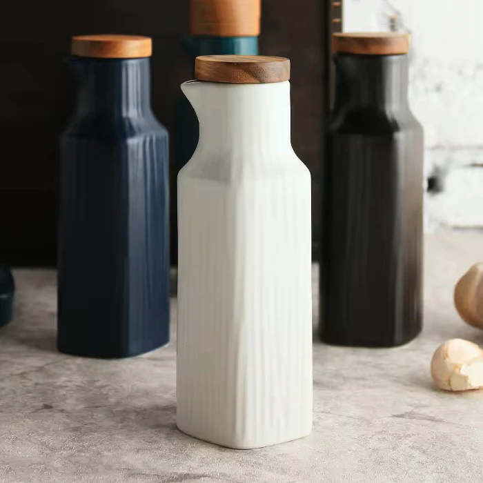 Lines Ceramic Oil Bottle - White - Image 7