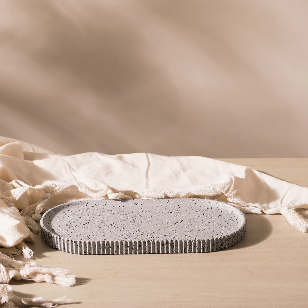 Lines Oval Tray - Speckled Grey - Image 5
