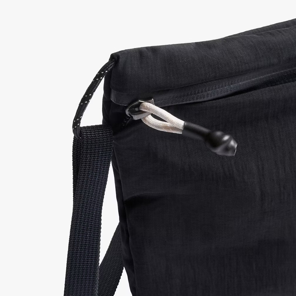 Lite Sacoche Crossbody Bag - Black - Image 9