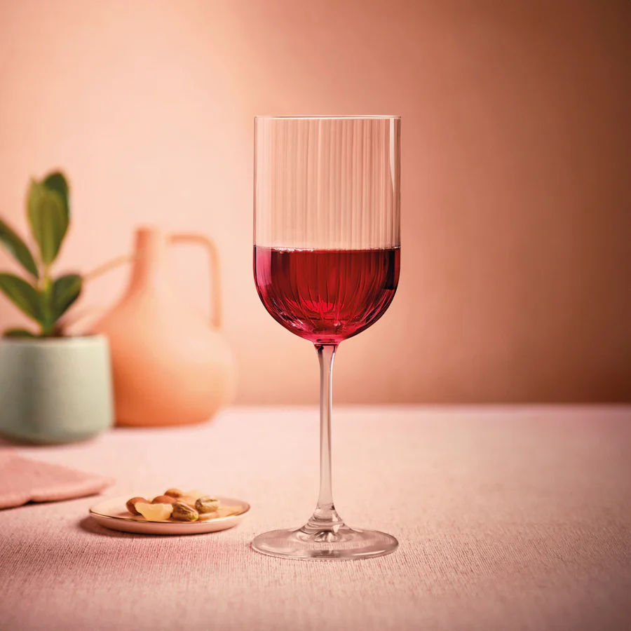 Lynae Red Wine Glasses 405ml, Set of 4 - Image 2