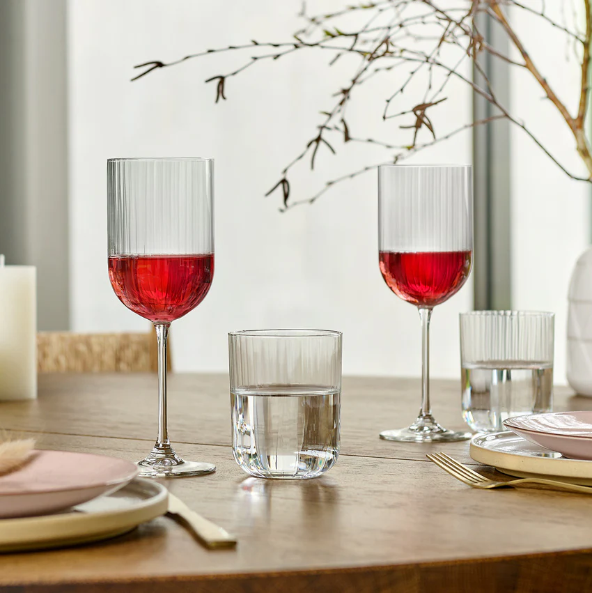 Lynae Red Wine Glasses 405ml, Set of 4 - Image 3