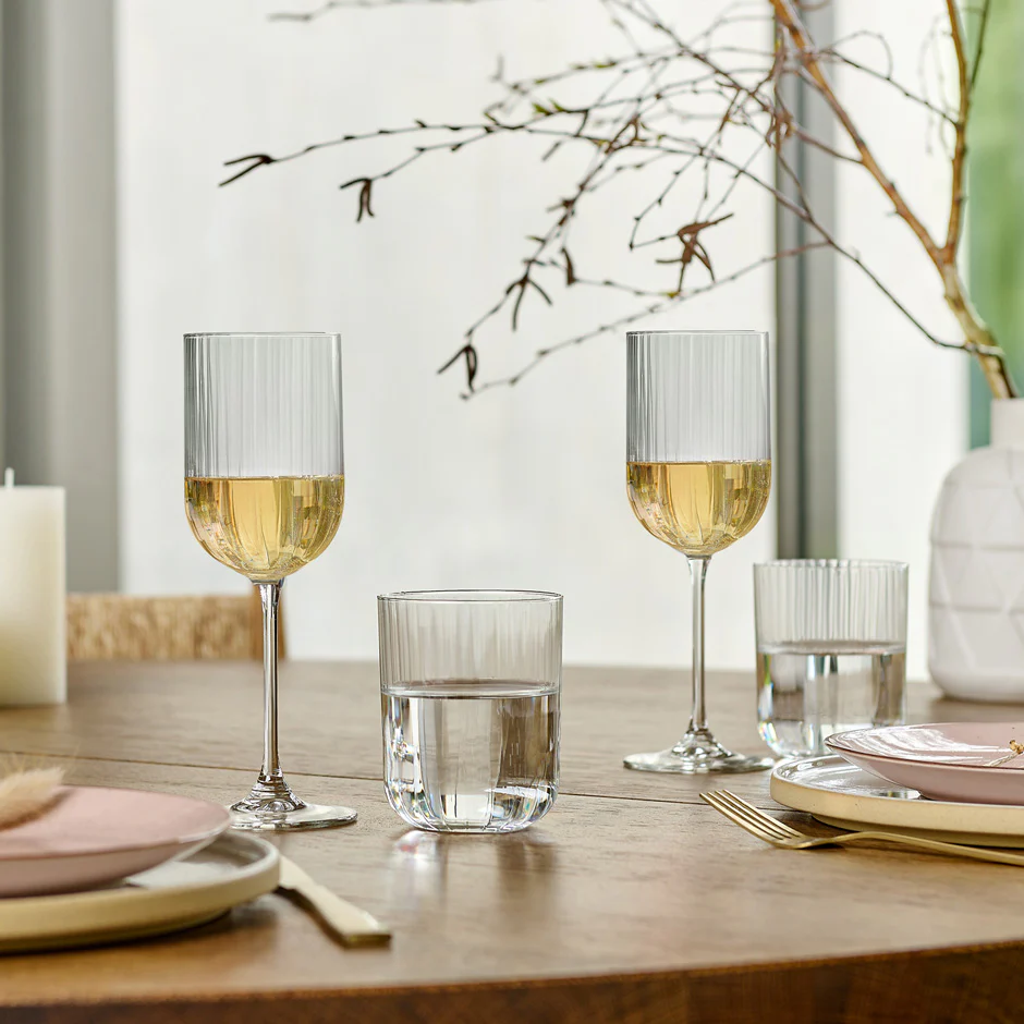 Lynae White Wine Glasses 320ml, Set of 4 - Image 4