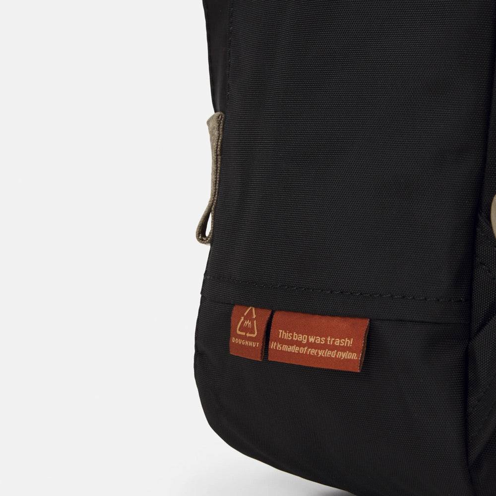 Macaroon Jungle II Series Backpack 20L - Black - Image 6