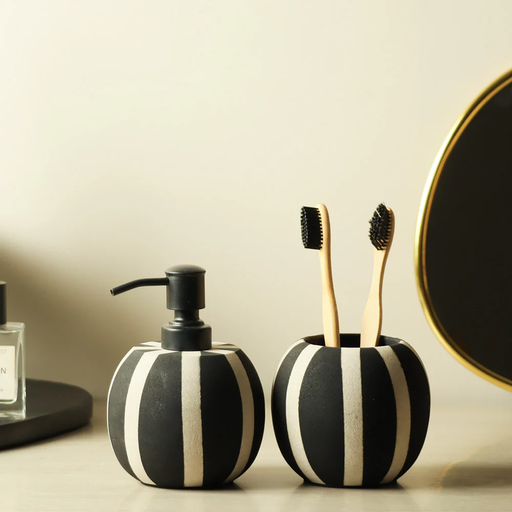 Mavis 2-piece Bathroom Set - Monochrome - Image 2
