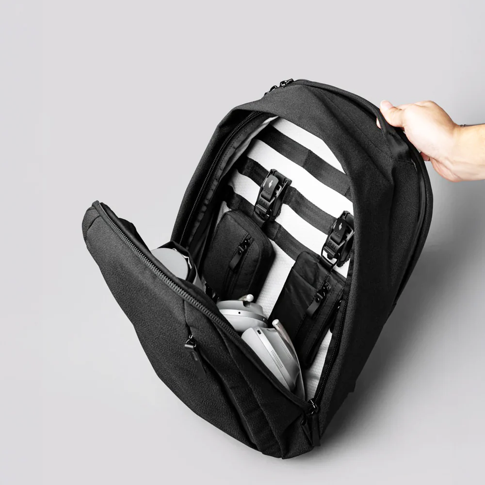 Metro Backpack Pro 24L - Axoflux Black - Image 14