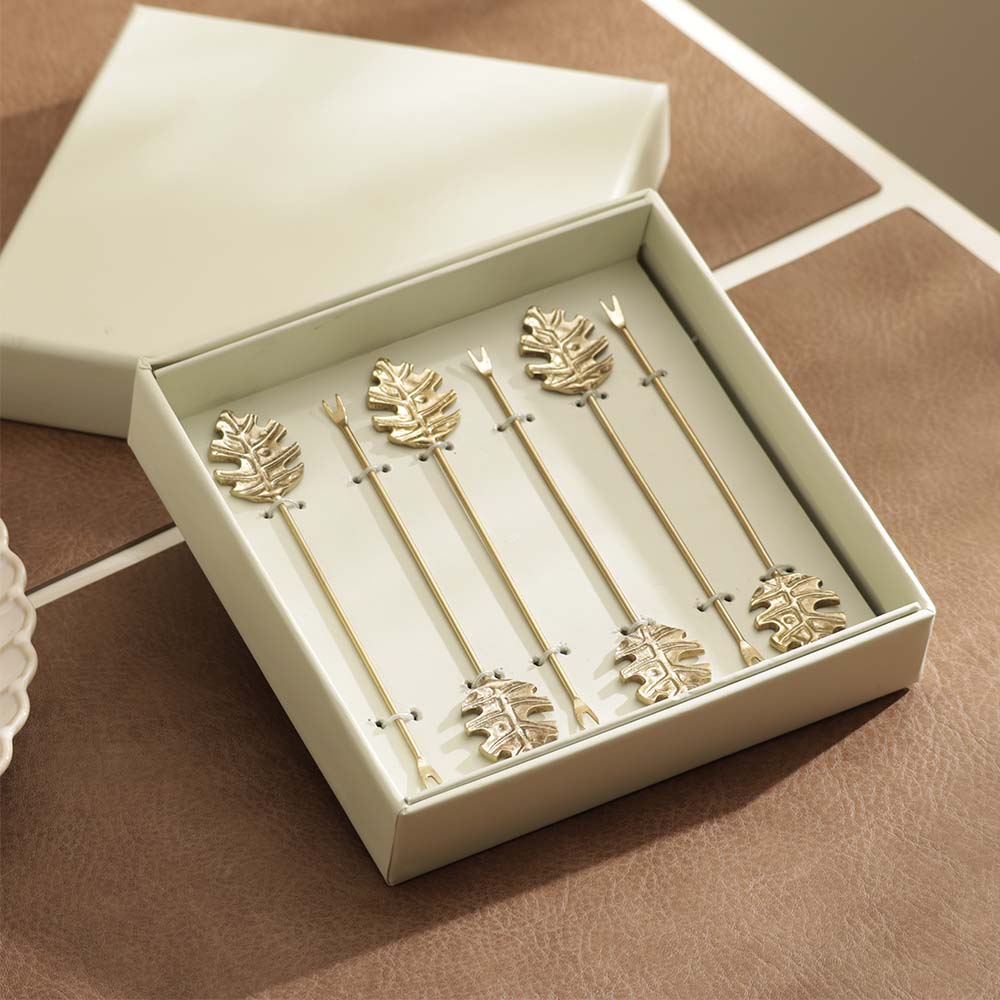 Monstera Metal Appetizer Picks, Set of 6 - Gold - Image 4