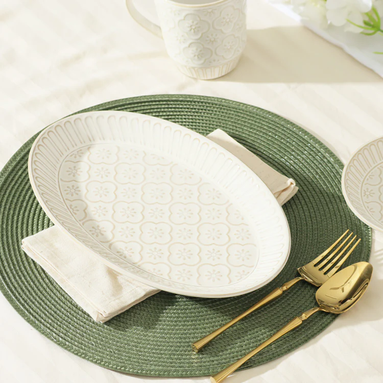 Mosaic Oval Plate - Chiffon White - Image 4