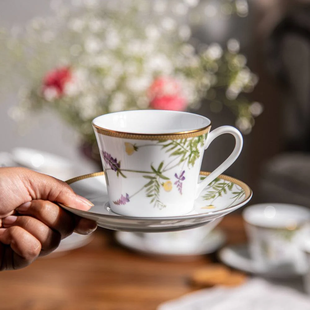 New Morning 12-piece Porcelain Tea Set - Image 4