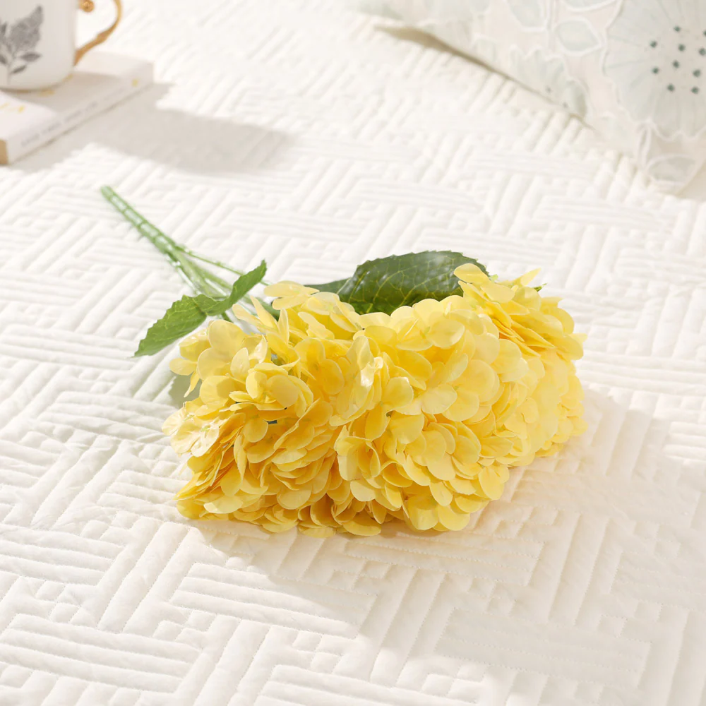 Nippon Soft-Touch Hydrangea Faux Stem - Butter Yellow - Image 4