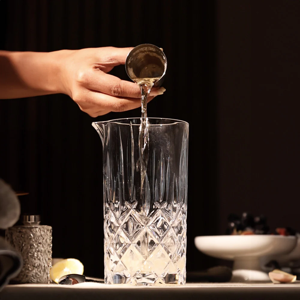 Noblesse Mixing Glass 750ml - Image 3