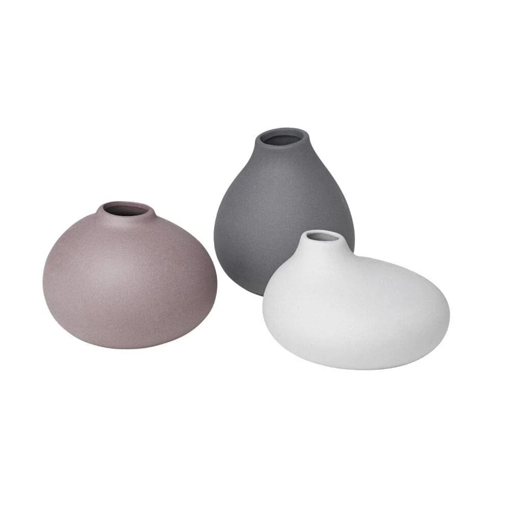 Nona Porcelain Mini Vases, Set of 3 - Image 3
