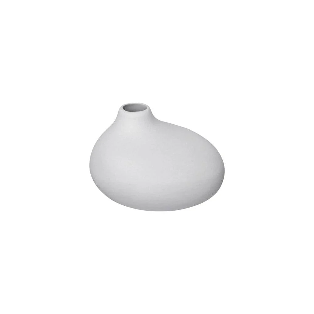 Nona Porcelain Mini Vases, Set of 3 - Micro Chip - Image 5