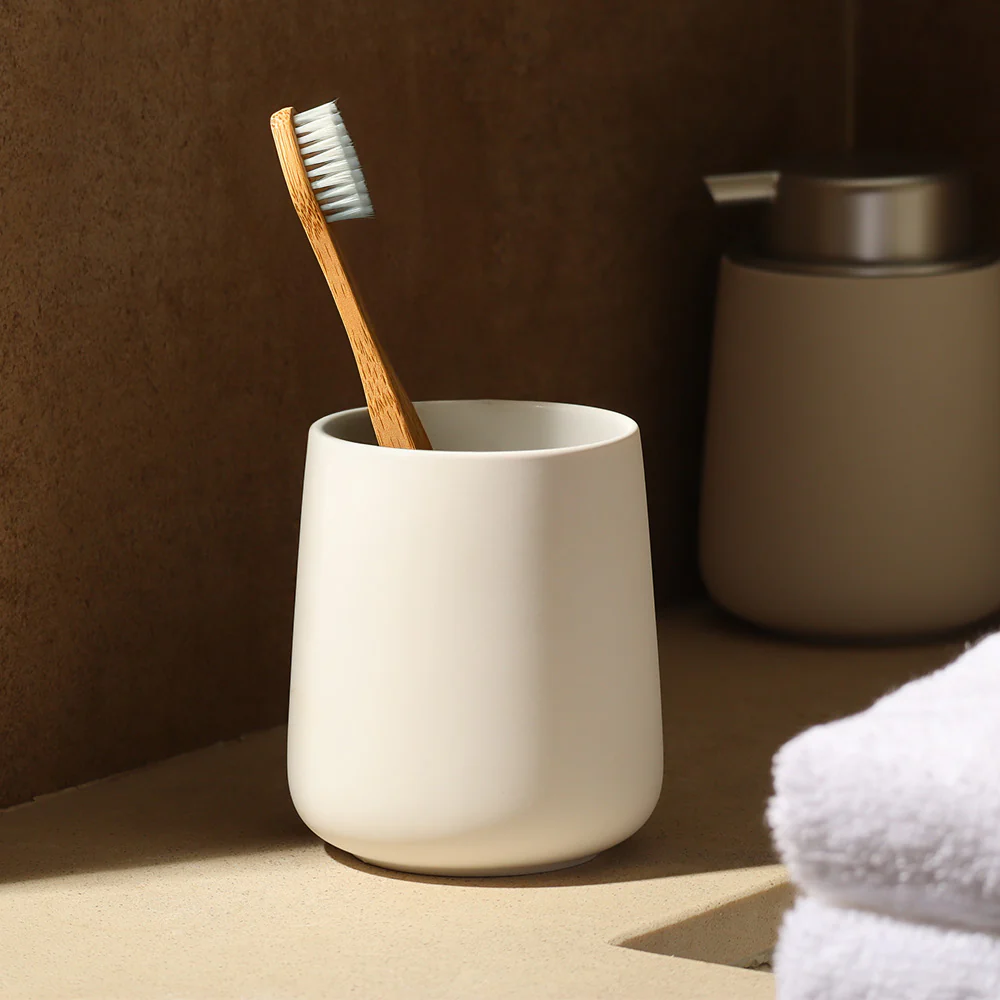 Nova Toothbrush Tumbler - White - Image 2