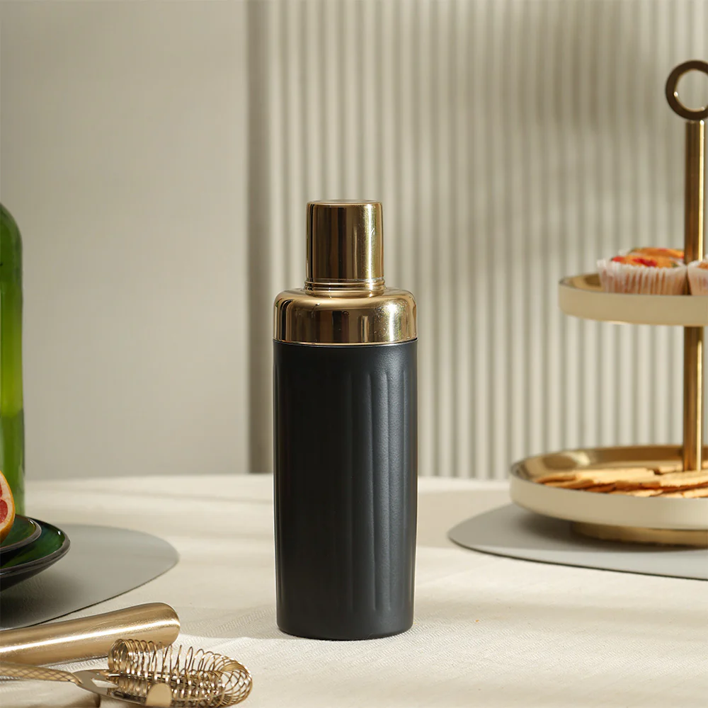 Opus Cocktail Shaker 650ml - Black Gold - Image 3