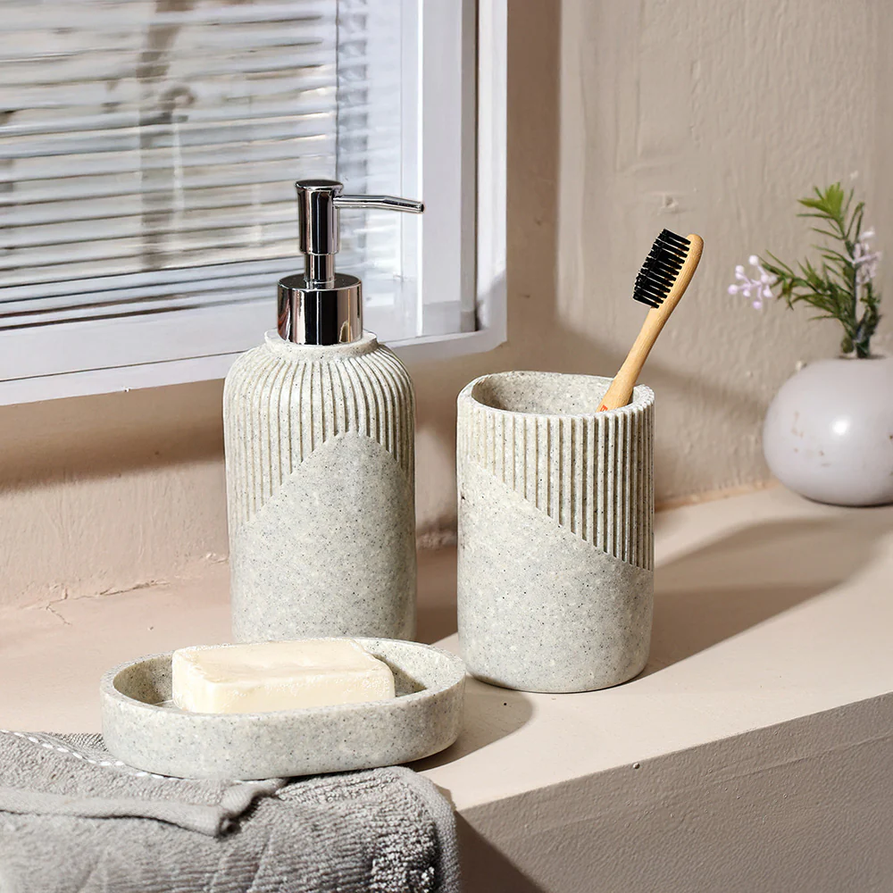 Orla 3-piece Bathroom Set - Light Grey - Image 7