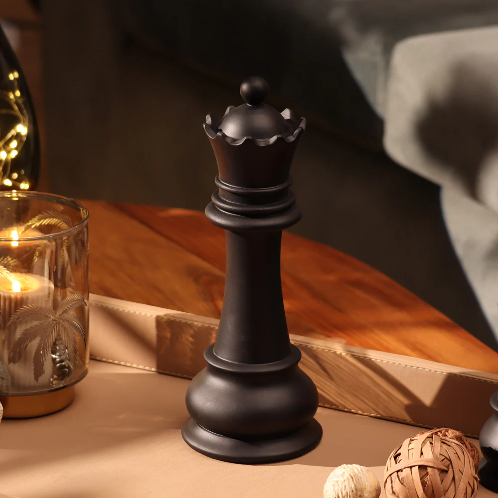 Oros Queen Decorative Sculpture - Matte Black - Image 3