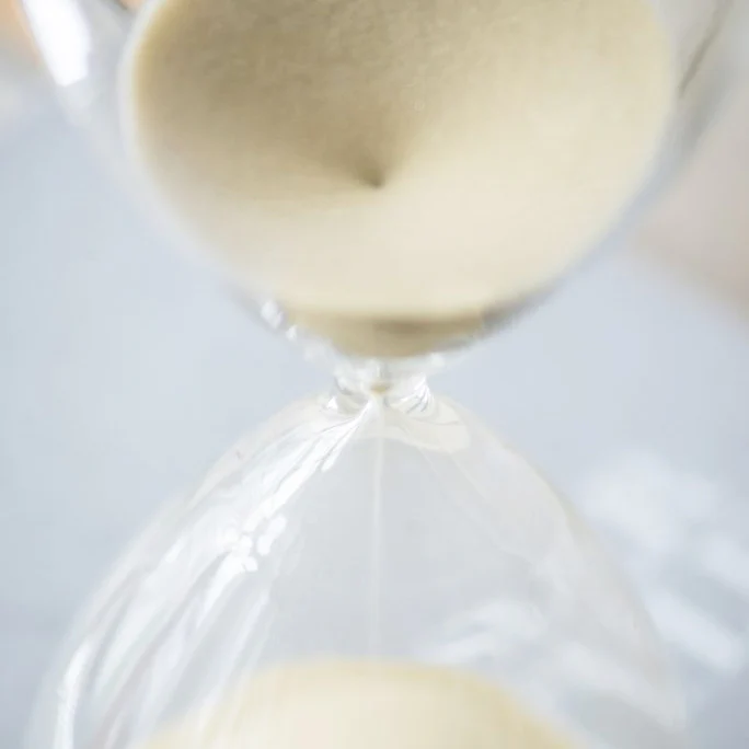Oslo Hourglass Large - Tan - Image 11