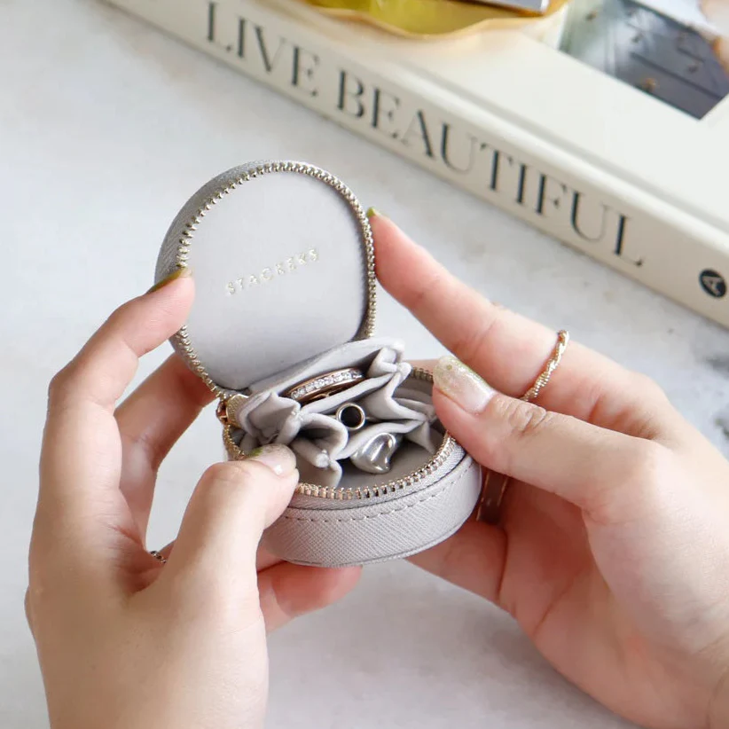 Oyster Travel Jewellery Box - Taupe