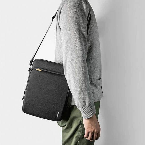 Performance 360 Shoulder Bag for Laptop - Black 13 to 14 Inch - Image 10