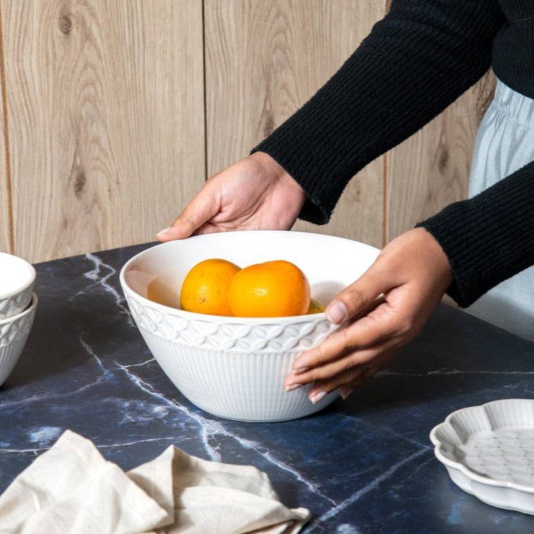 Primrose Large Serving Bowl - Chiffon White