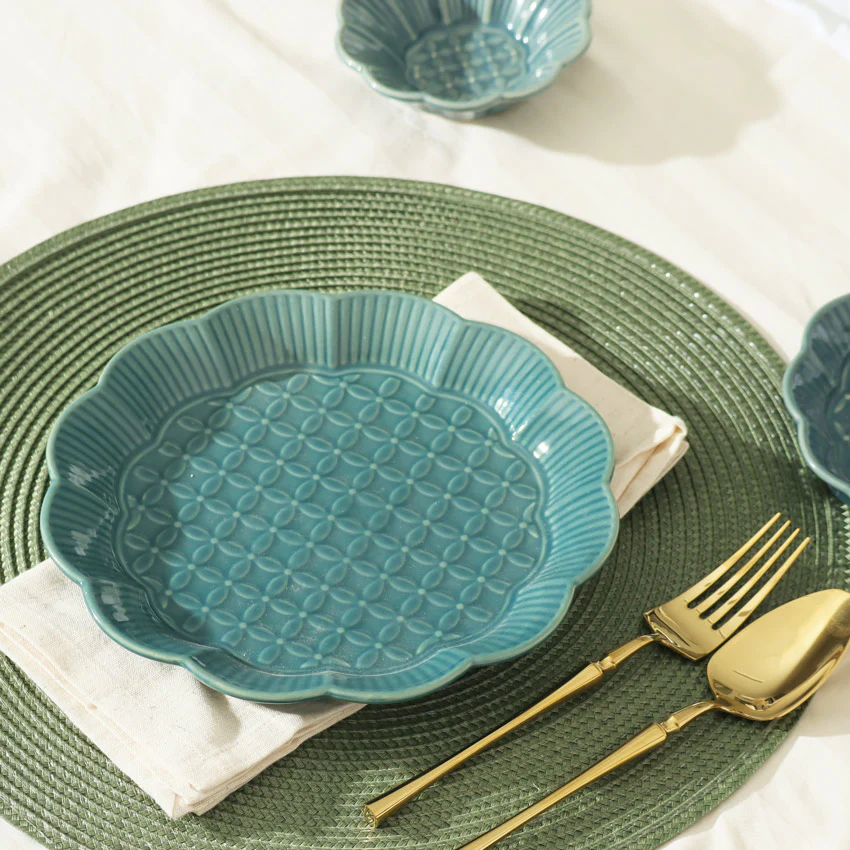 Primrose Quarter Plate - Pine Green - Image 2