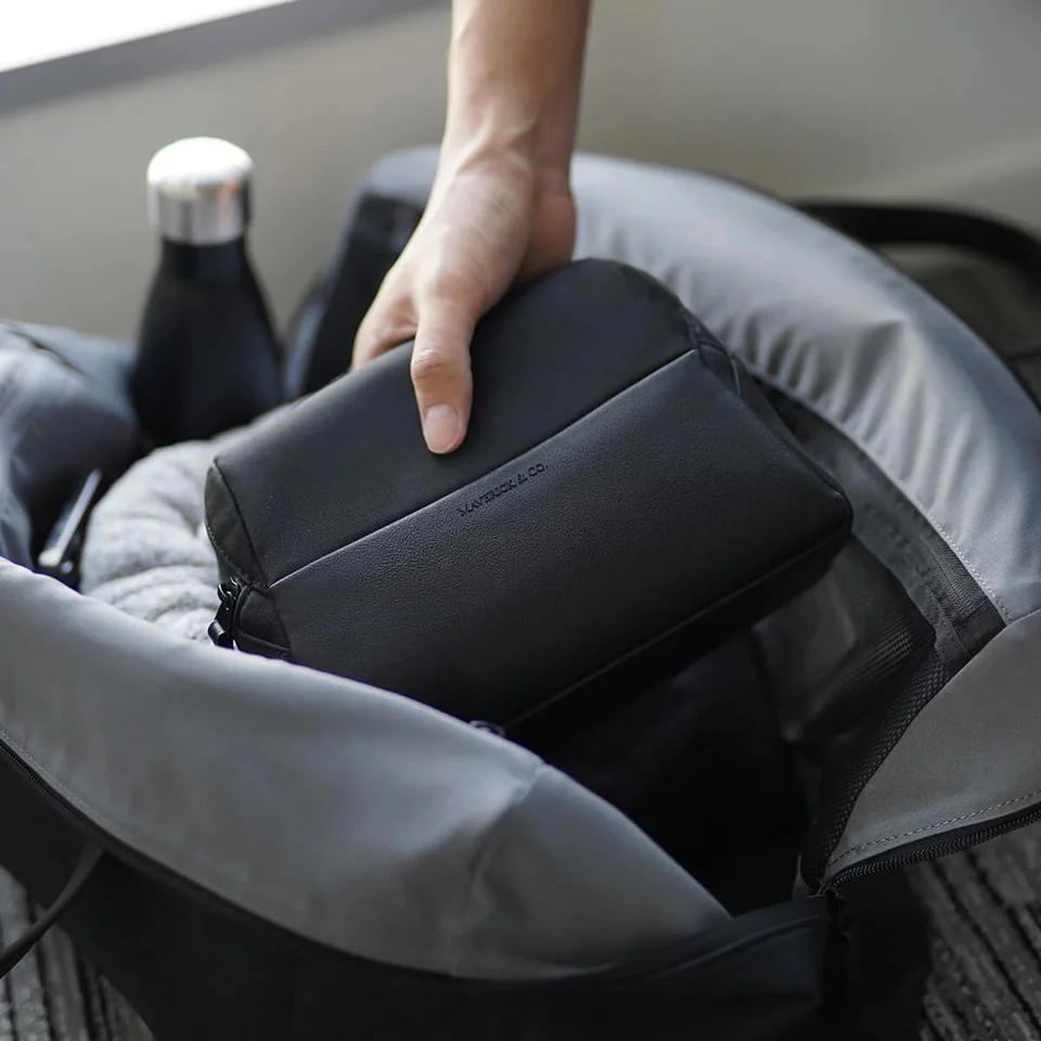 ProActive Toiletry Bag - Black - Image 6