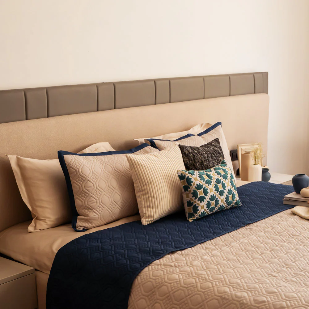 Quilted Malta Reversible Bedspread - Navy & Ivory - Image 5