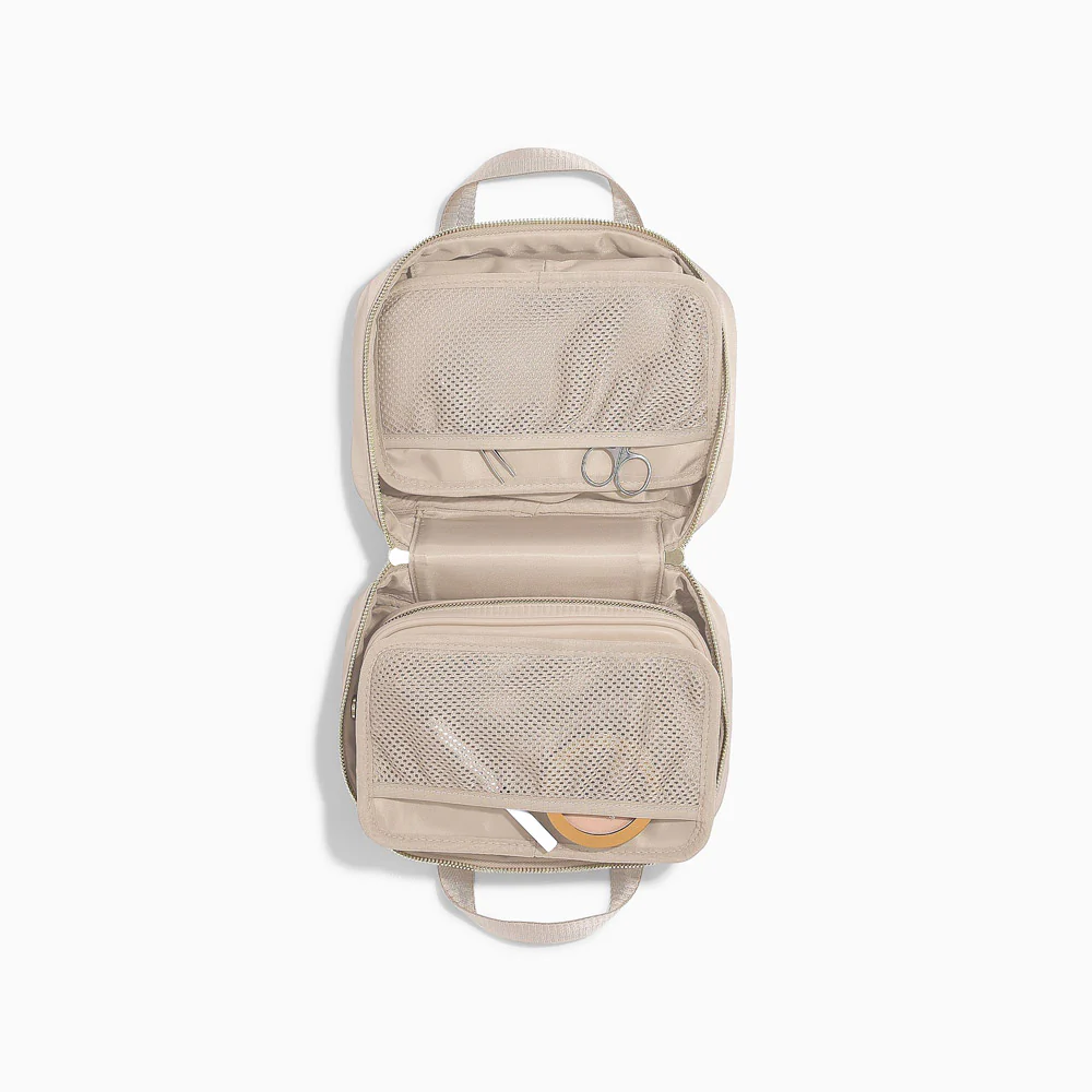 Recycled Nylon Hanging Wash Bag - Mushroom - Image 7