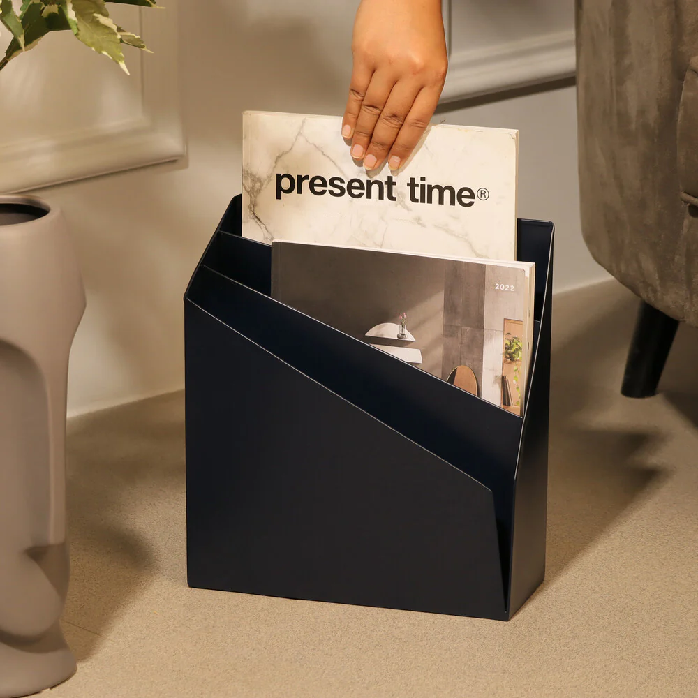 Retro Metal Magazine Holder - Black