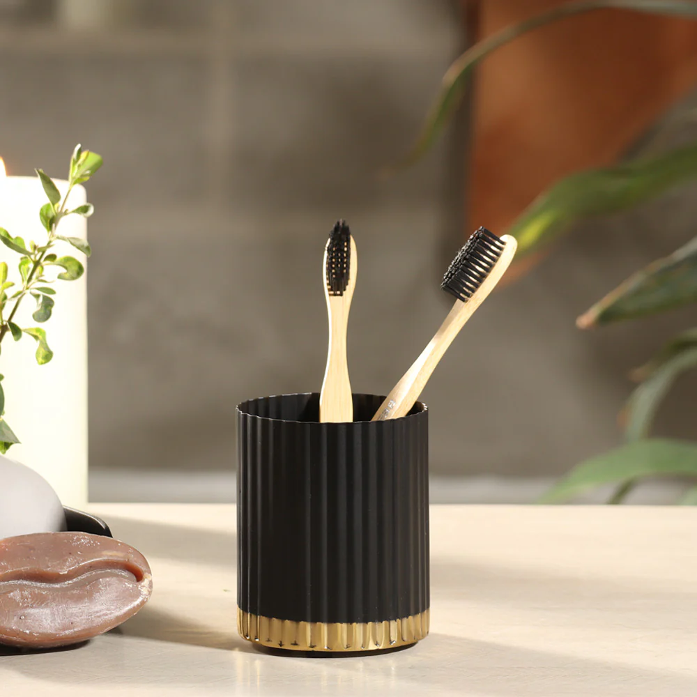 Ribbed Toothbrush Tumbler - Black Gold