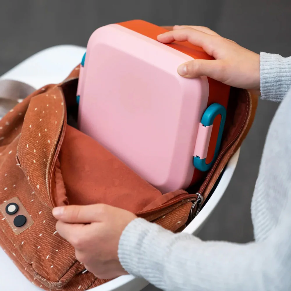 Rikko Lunchbox - Poppy Flamingo - Image 9