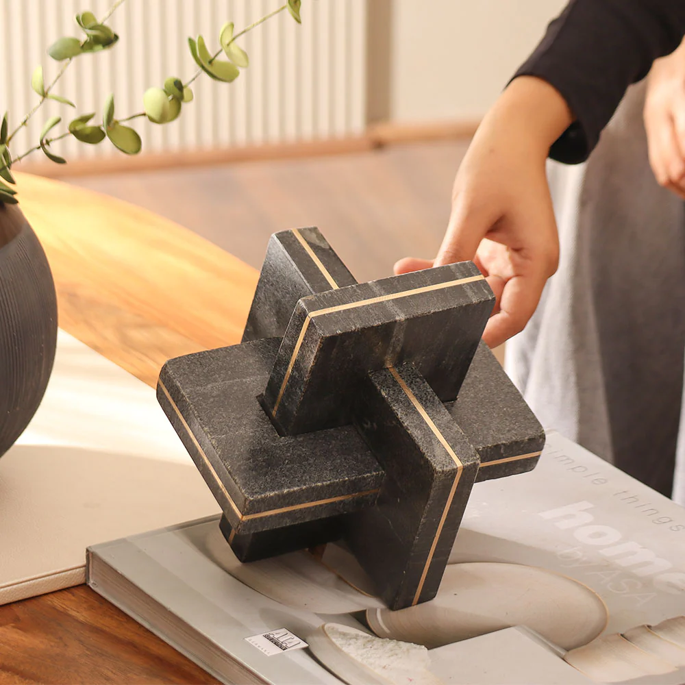 Rosen Knot Marble Sculpture - Black Gold - Image 3
