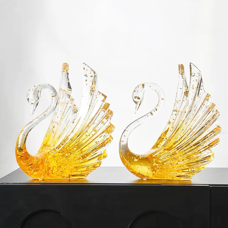Royal Swan Sculpture - Clear Gold - Image 7