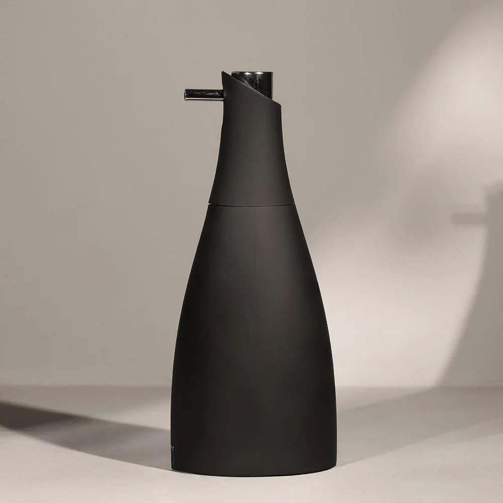 Saku Soap Dispenser - Black - Image 2