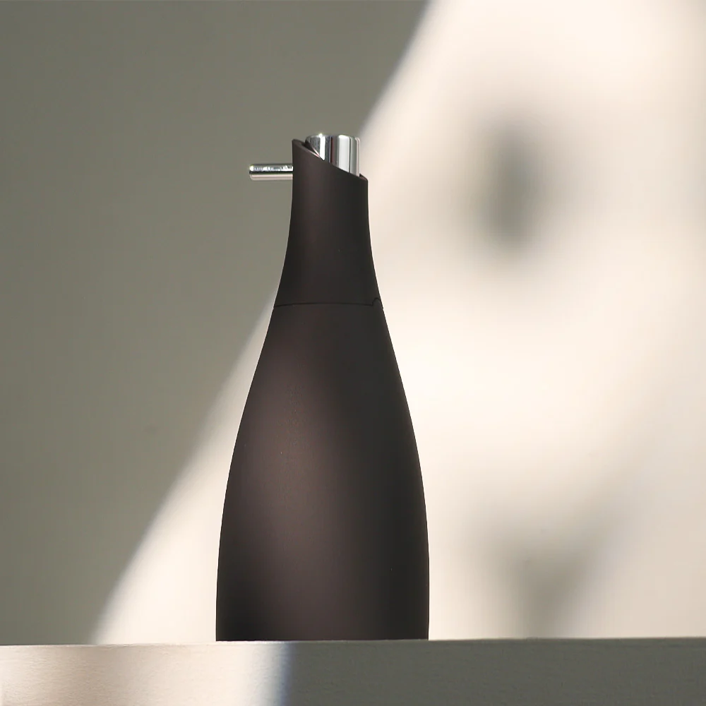 Saku Soap Dispenser - Black - Image 4
